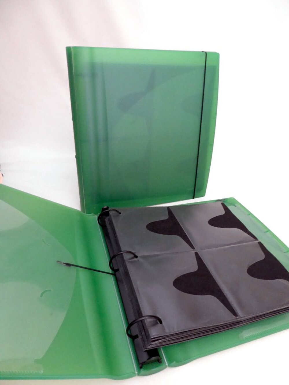 FELLOWES COMPACT DISC CD STORAGE PLASTIC BINDER SLEEVE SET (HOLDS 128 DISCS EACH